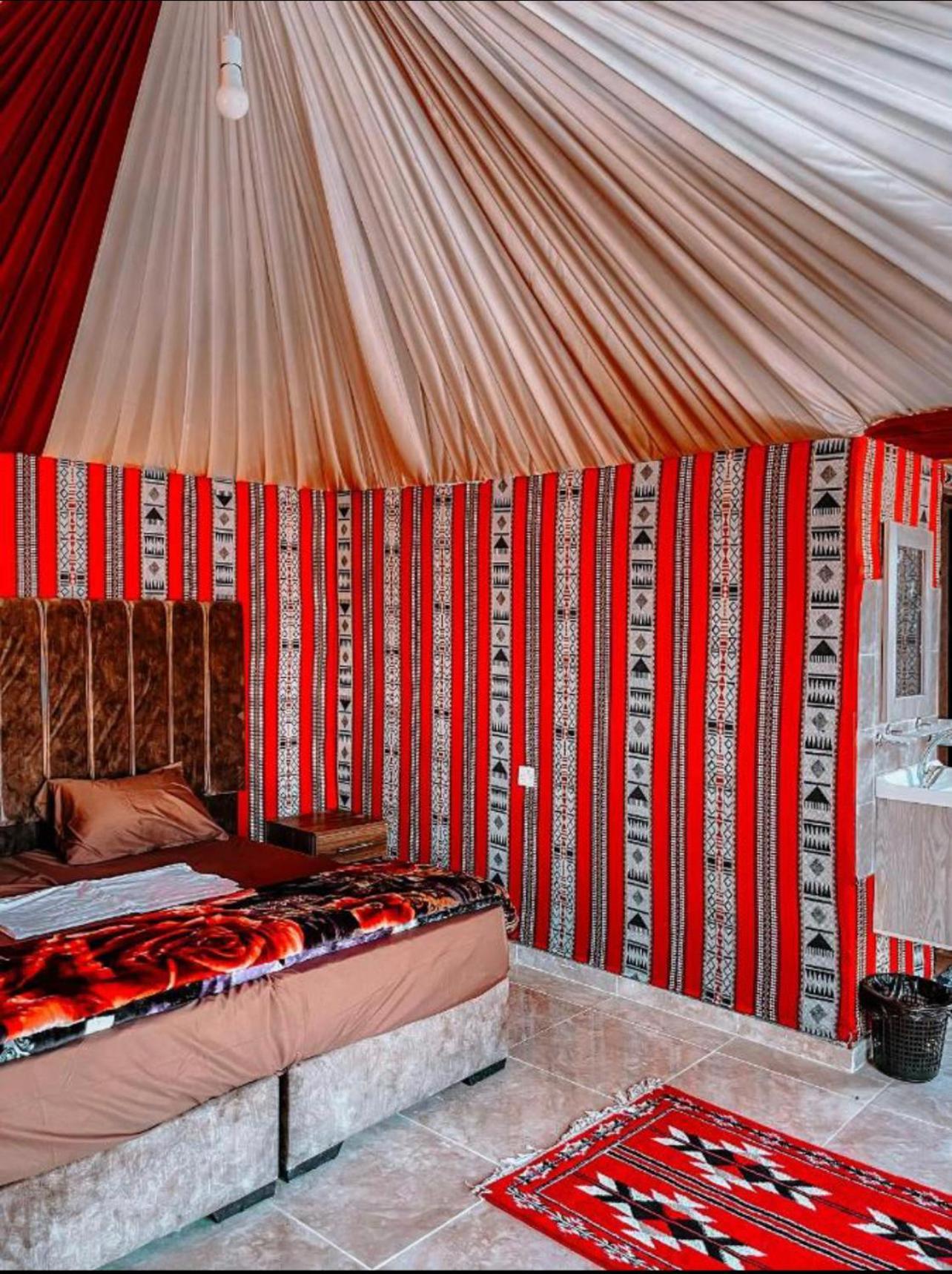Amanda Luxury Camp Hotel Rum vádi Kültér fotó